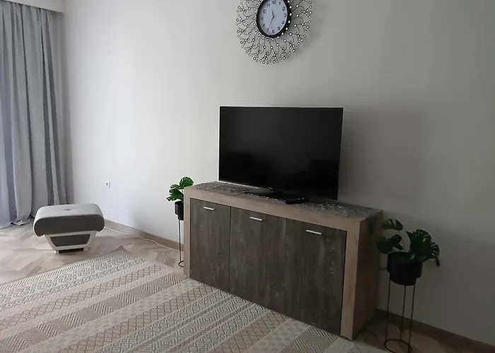Апартаменты Mediterranean Breeze